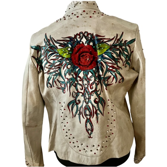 Wilsons Leather Women/Men Moto Jacket Size XL Studs Rhinestones Rose tattoo NWOT - Picture 2 of 14